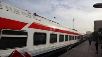 توقيت مباشر.. مواعيد قطارات السكة الحديد من قبلي إلى بحري الثلاثاء